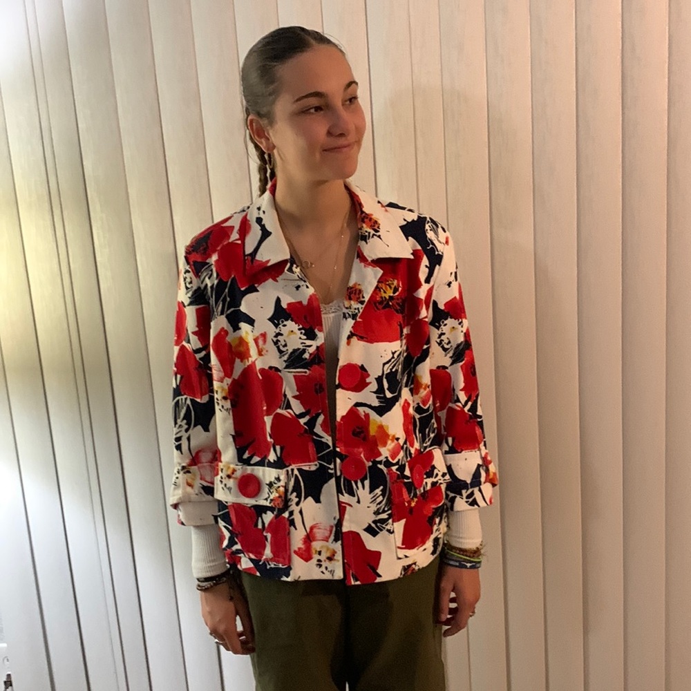 Women’s cropped floral jacket